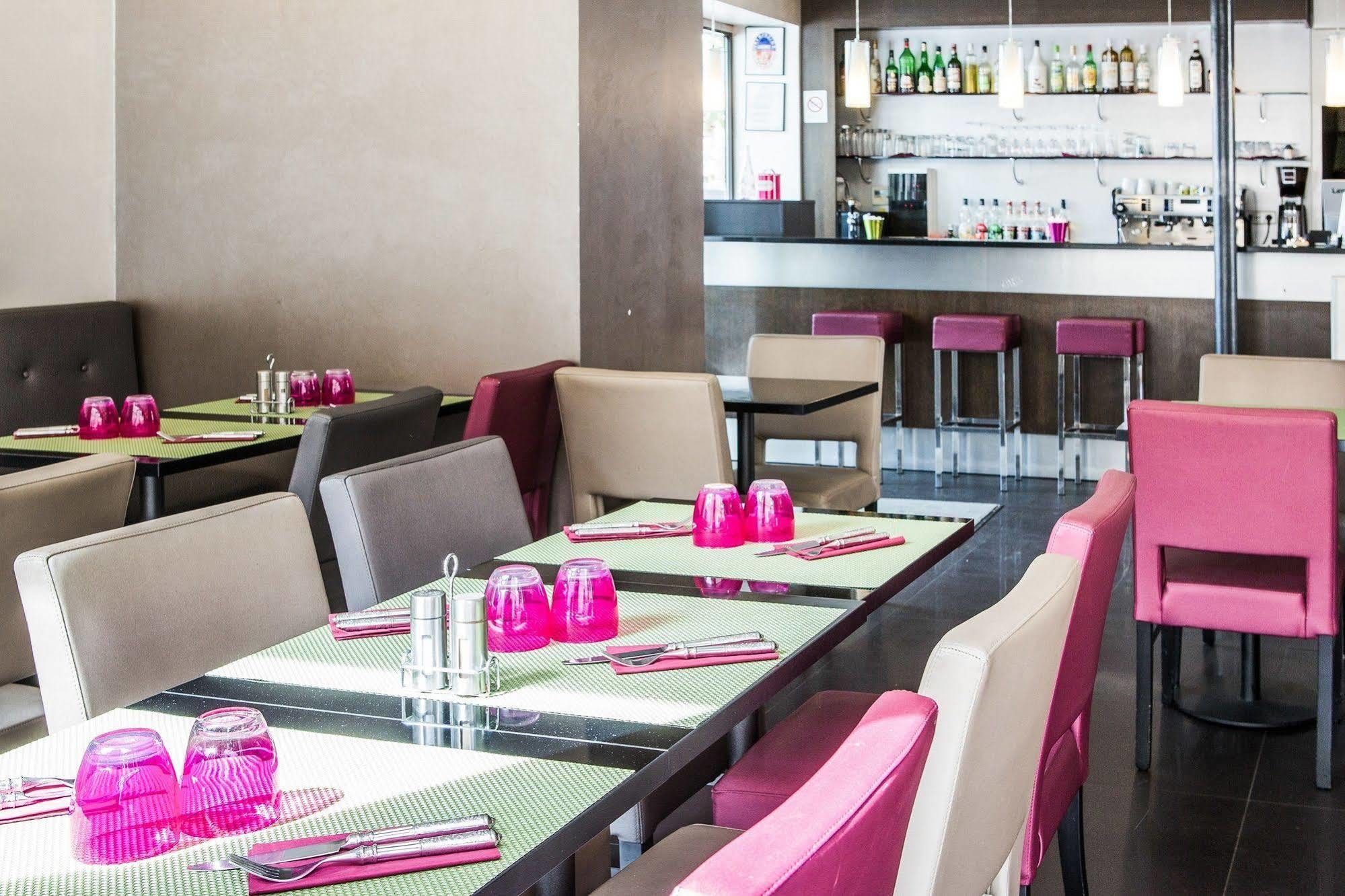 Hotel Le Figuier à Ivry-sur-Seine Extérieur photo