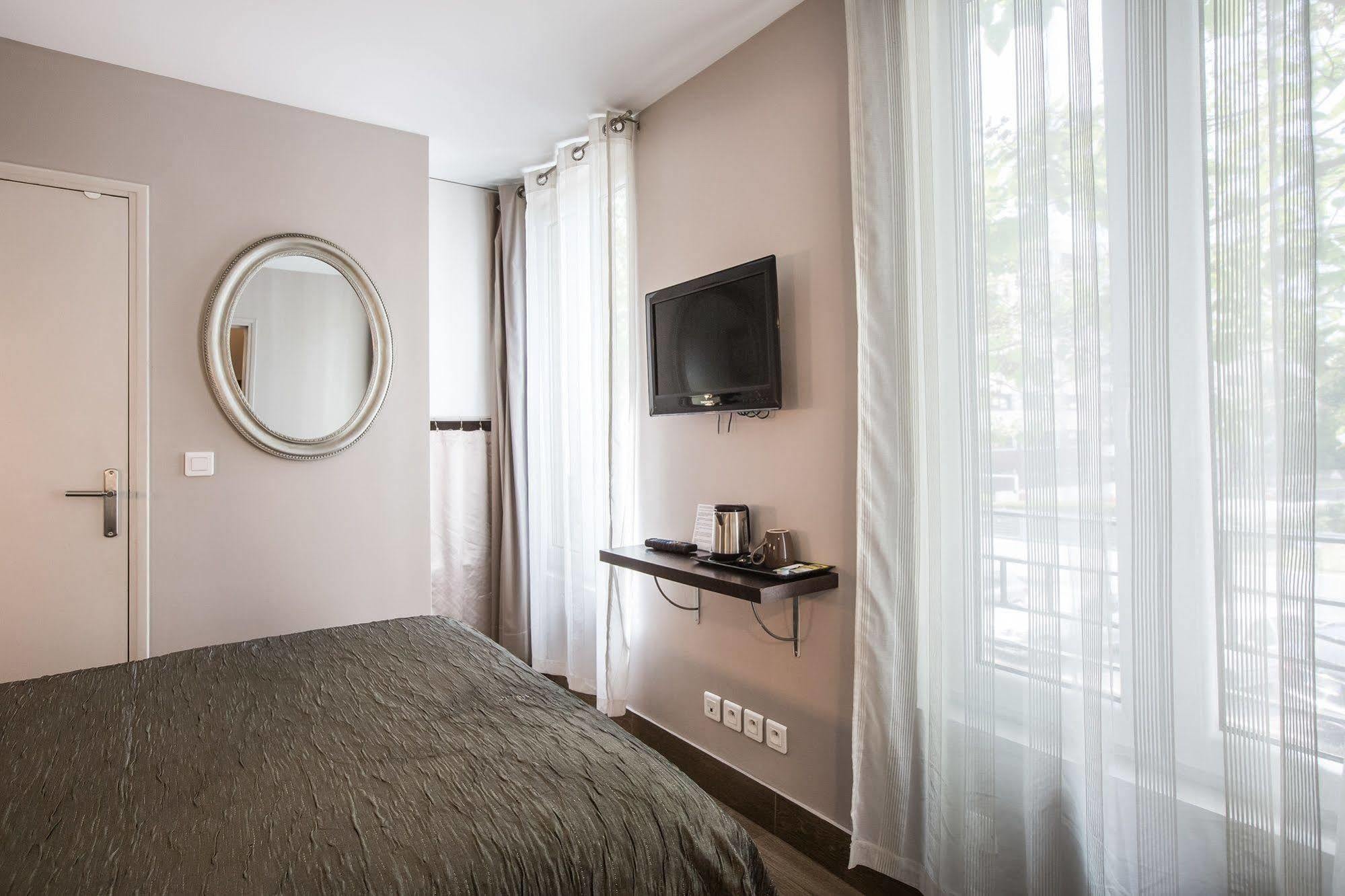 Hotel Le Figuier à Ivry-sur-Seine Extérieur photo